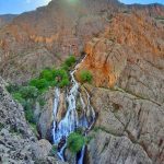 برف، راه ۲۴۰ روستای الیگودرز را مسدود کرد
